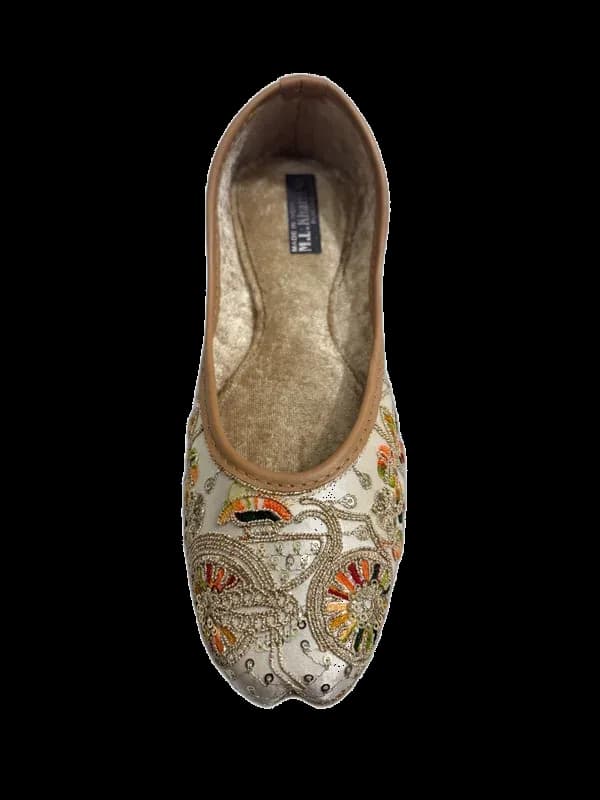 Handcrafted Jutti